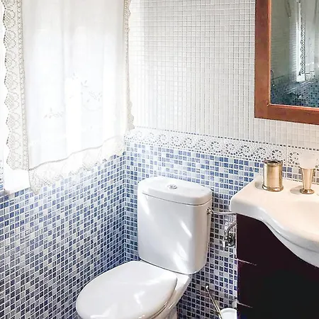 Дом отдыха 4 Bedroom In Масуэко