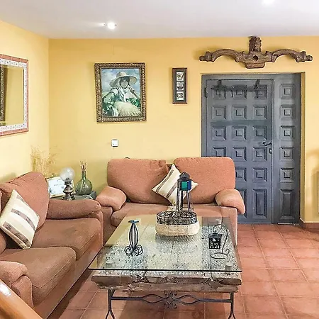 4 Bedroom In